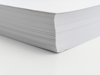 Ryza papieru – ile to kartek, ile waży i skąd wzięła się nazwa?